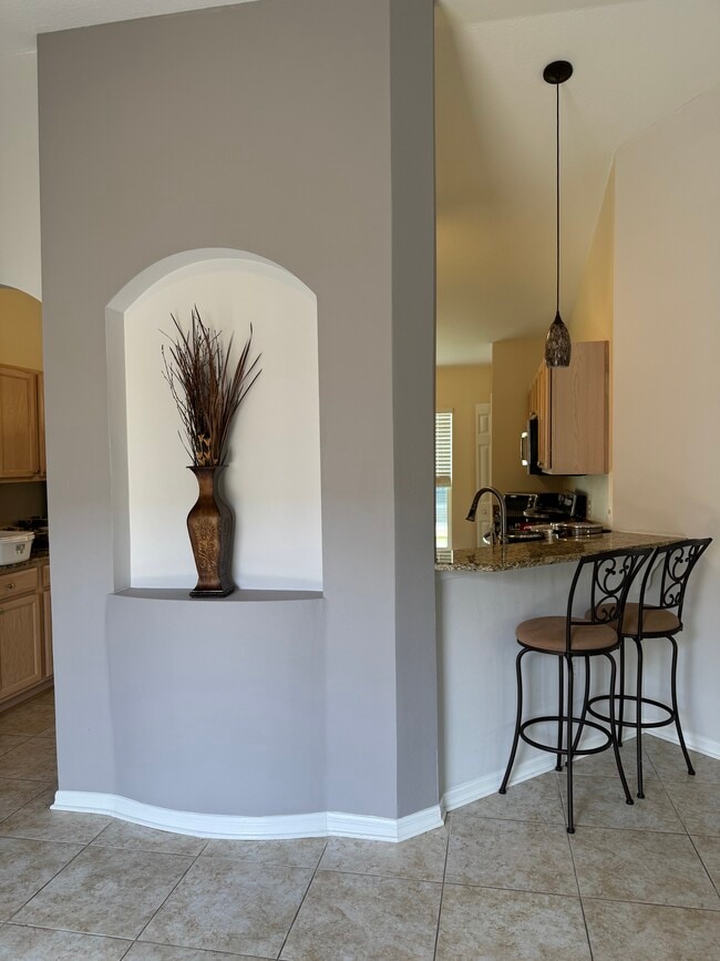 Building Photo - 304 Acadia Dr
