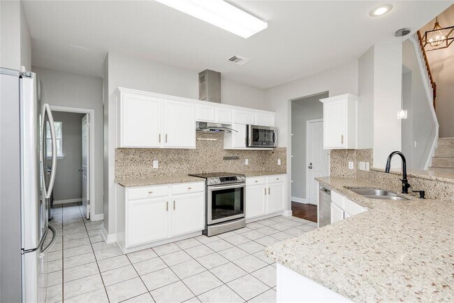Building Photo - 8106 Longdraw Dr
