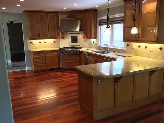 Building Photo - Stunning Executive Home in Almaden