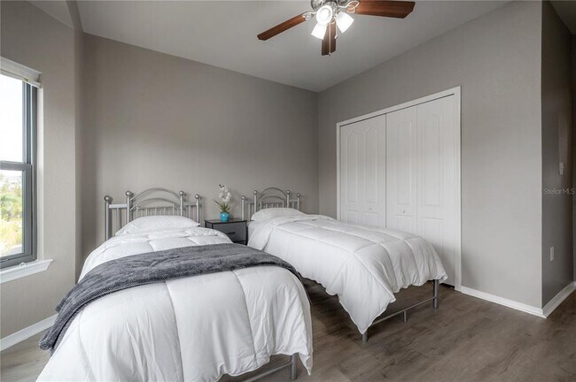 Building Photo - 2709 Via Cipriani