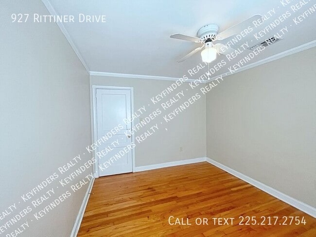 Building Photo - 927 Rittiner Dr