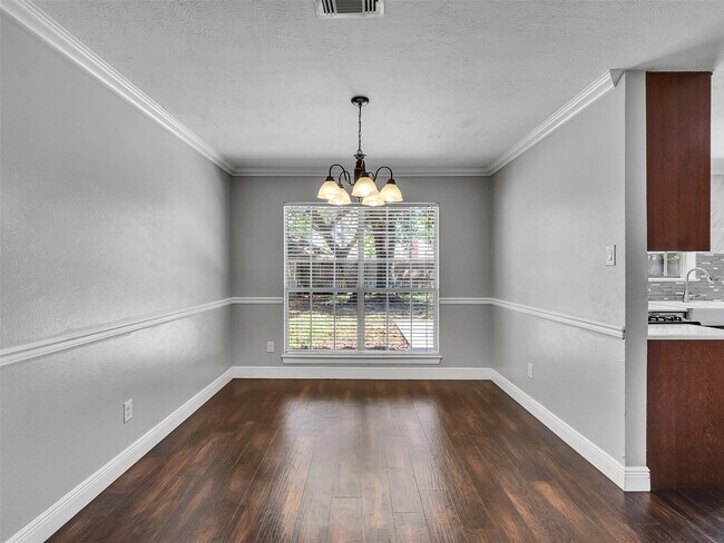 Building Photo - 4430 Echo Falls Dr