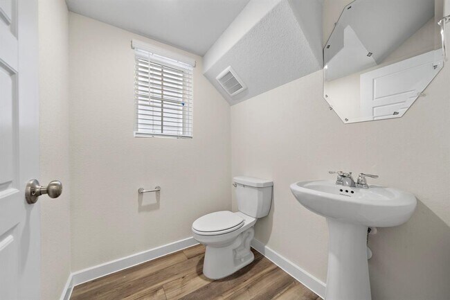 Building Photo - 3116 Moontide Ln