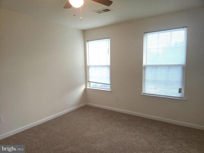 Building Photo - 1309 Madison Ln