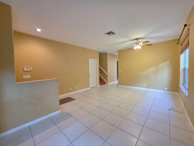 Building Photo - 4434 Lake Lucerne Cir