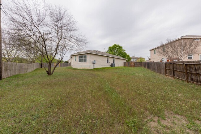 Building Photo - 9802 Vandenberg Way