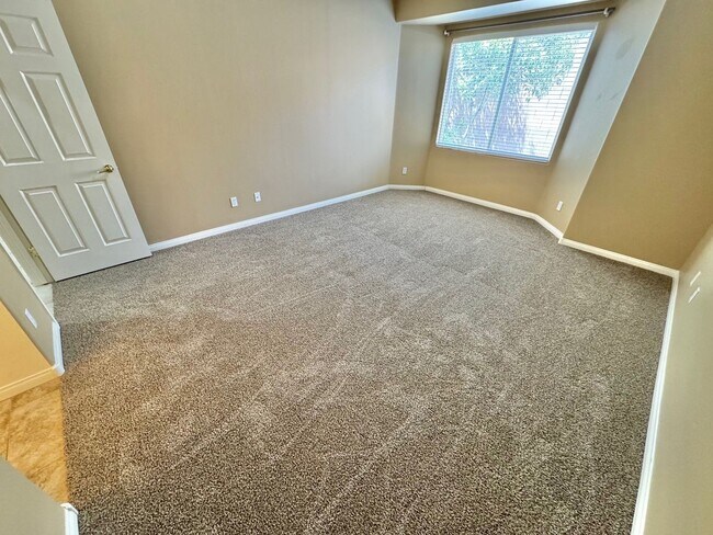 Building Photo - BEAUTIFUL 3 BEDROOM CONDO IN THE STETSON R...