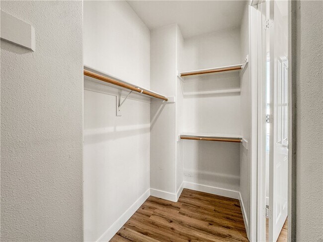 Building Photo - 20546 Earl St