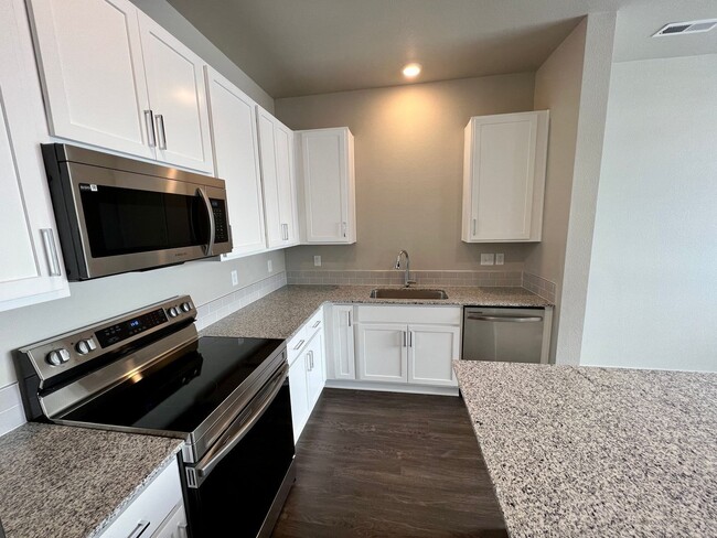 Building Photo - 3909 Crater St