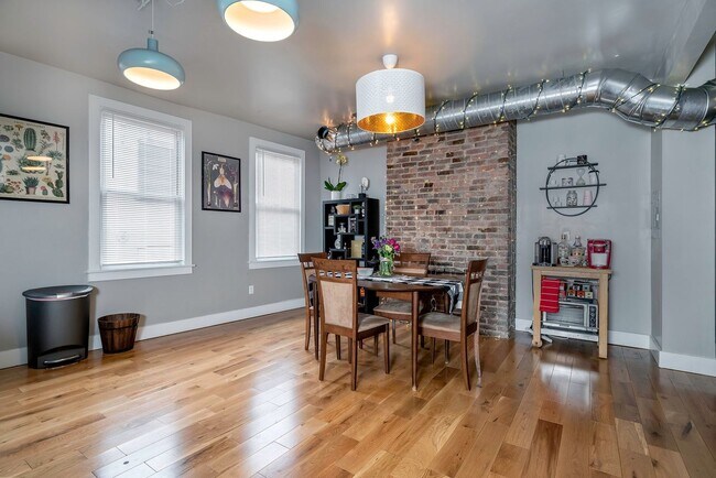 Building Photo - 1418 High St