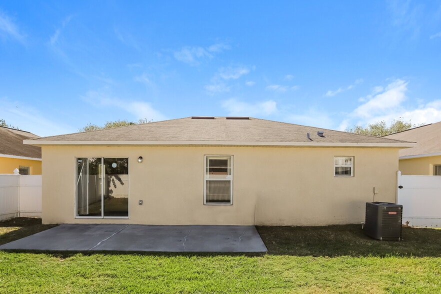 Building Photo - 12938 Bridleford Dr