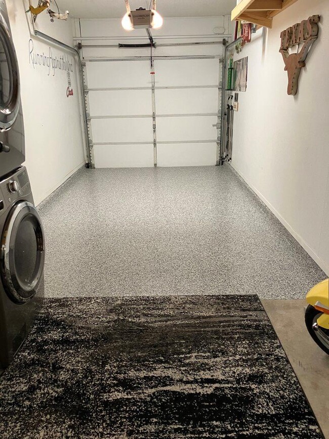 Building Photo - 1501 Barton Springs Rd