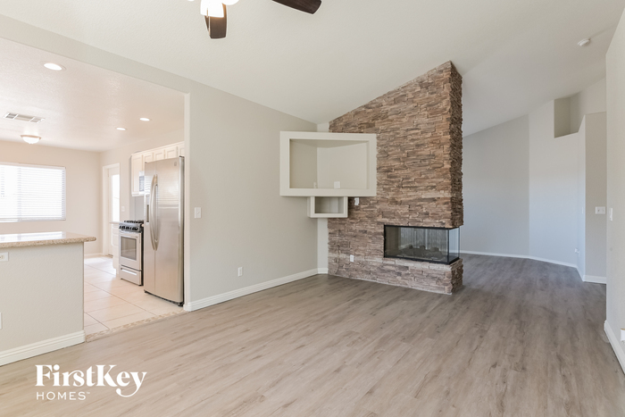Building Photo - 528 Waterwheel Falls Dr