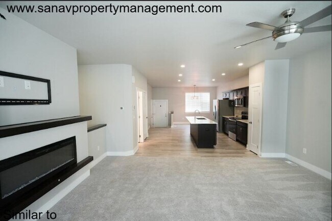 Building Photo - Modern 3-Bedroom Ranch in Grimes with basement-Available End of April!