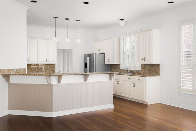 Building Photo - 4101 Triple Crown Ct