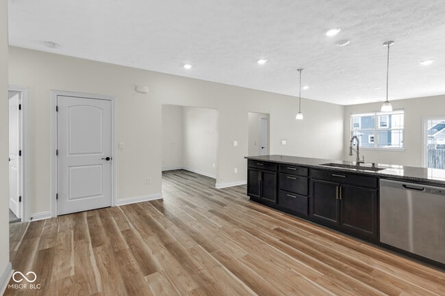 Building Photo - 8828 Twain Ln