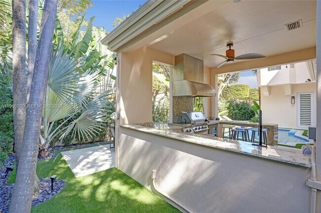 Building Photo - 20824 NE 37th Ave