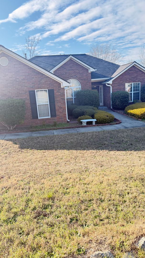 Building Photo - 1500 Cedar Hill Trail