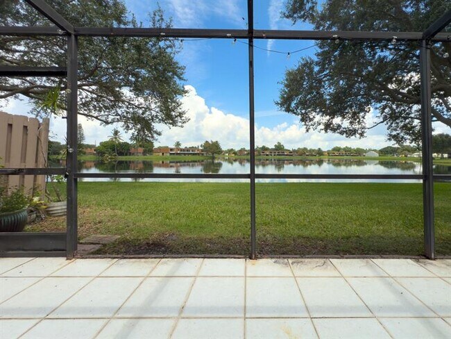 Building Photo - 1705 SW 110th Terrace
