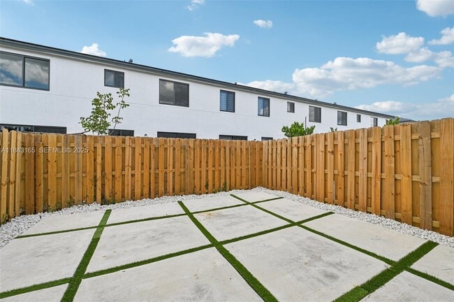 Building Photo - 34524 SW 190th Ave