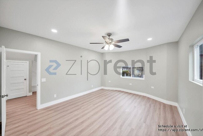 Building Photo - 1617 W 24th St