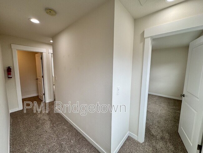 Building Photo - 8804 N Edison St