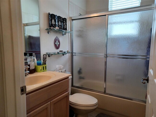 Building Photo - 12752 Coral Lakes Dr
