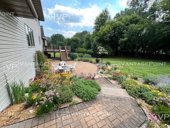 Building Photo - 2925 Baylite Dr