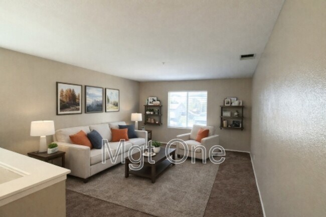 Building Photo - 7671 St Andrews Dr