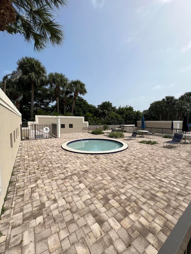 Building Photo - 3066 30th Ct