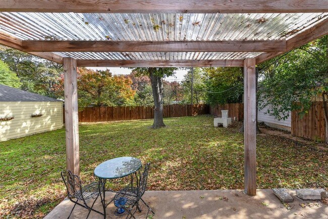 Building Photo - 3605 Park Ridge Blvd