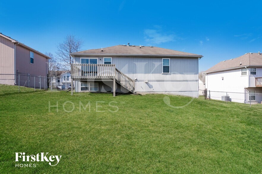 Building Photo - 16411 Slater Ave