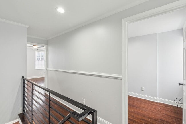 Building Photo - Newly Renovated Single Family Brewerytown