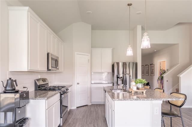 Building Photo - 7105 Pampas Pl
