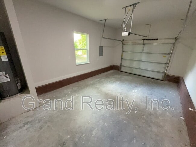 Building Photo - 5141 W Spencer Field Rd