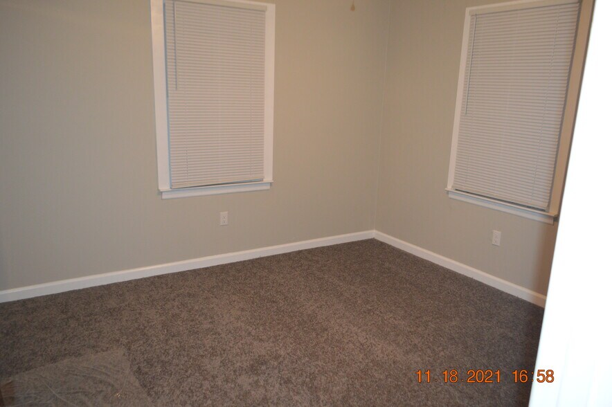 Building Photo - 2641 Orchid Ave