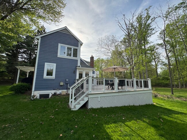 Building Photo - Fantastic 5 Bed 5.5 Bath Single Family Hom...