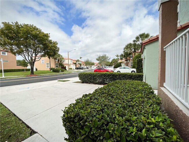 Building Photo - 777 NW 151st Ave
