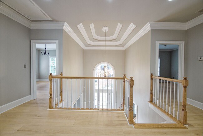 Building Photo - Beautiful 4BR, 3.5BA luxury home in Brookhaven