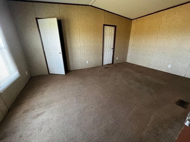 Building Photo - 18352 Wilber Rd