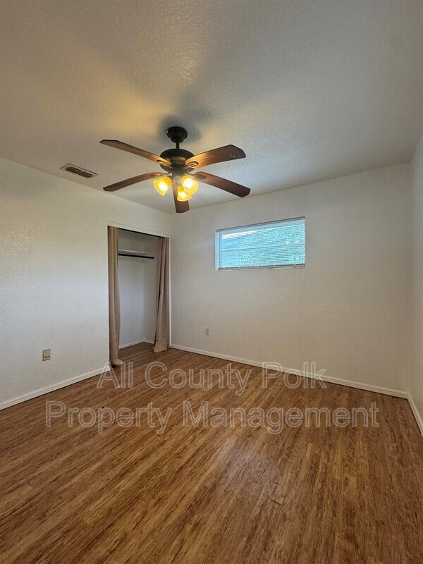 Building Photo - 1625 E Fern Rd