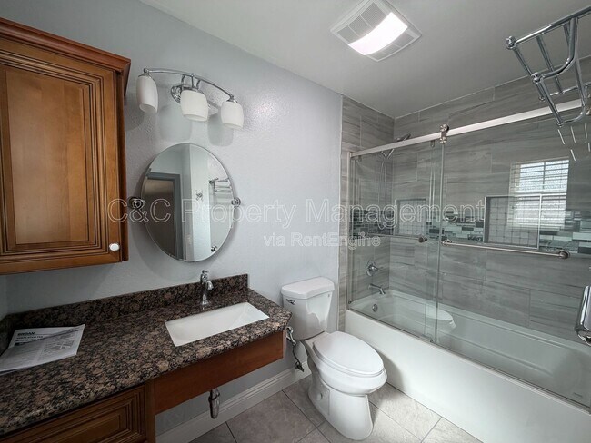 Building Photo - 15006 Tuscola Rd