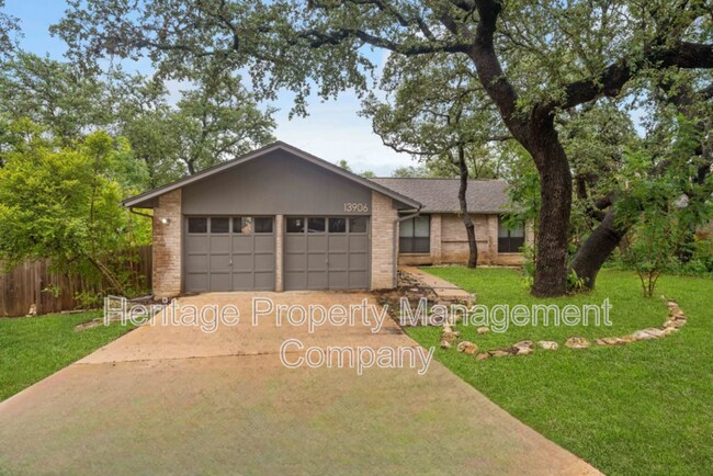 Building Photo - 13906 N Hills Village Dr