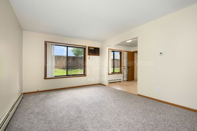 Building Photo - 2914 Earle Ave SW