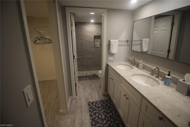 Building Photo - 505 Lake Louise Cir