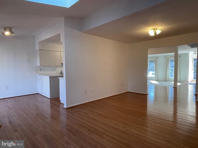 Building Photo - 12235 Tildenwood Dr