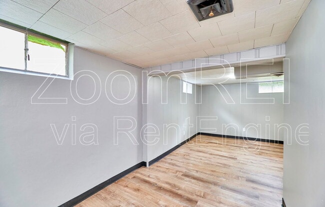 Building Photo - 9537 Cote Brilliante Ave