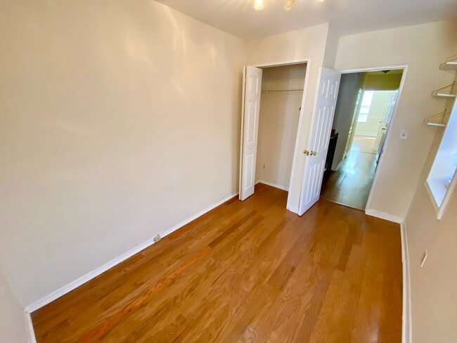 Building Photo - Charming 2 Bedroom/ 1.5 Bathroom Townhome in Fells Point Home w/ Private Patio!