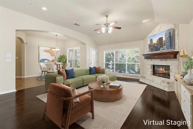 Building Photo - 16305 Almaden Dr