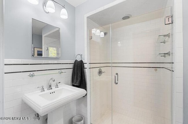 Building Photo - 213 Woodberry Dr